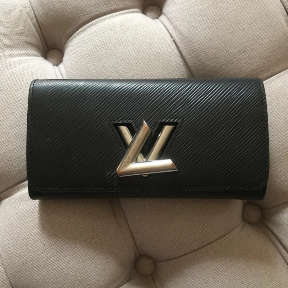 Black Epi twist wallet